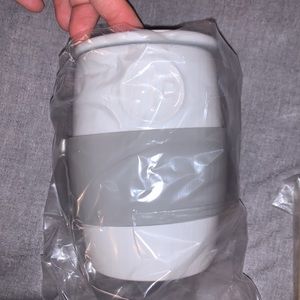 NWB Pampered Chef Ceramic Egg Cooker